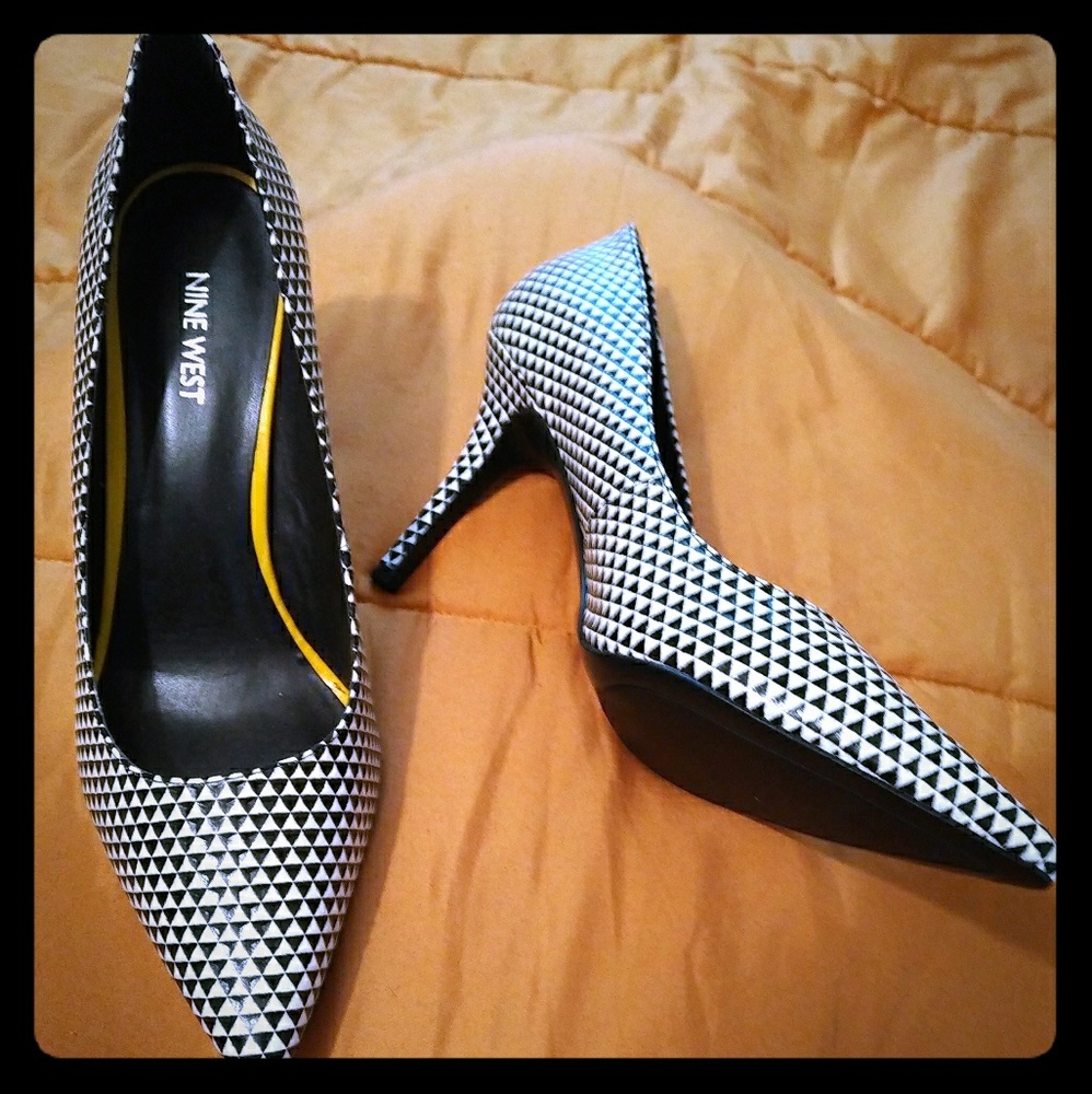 Nine West Black N White Pumps